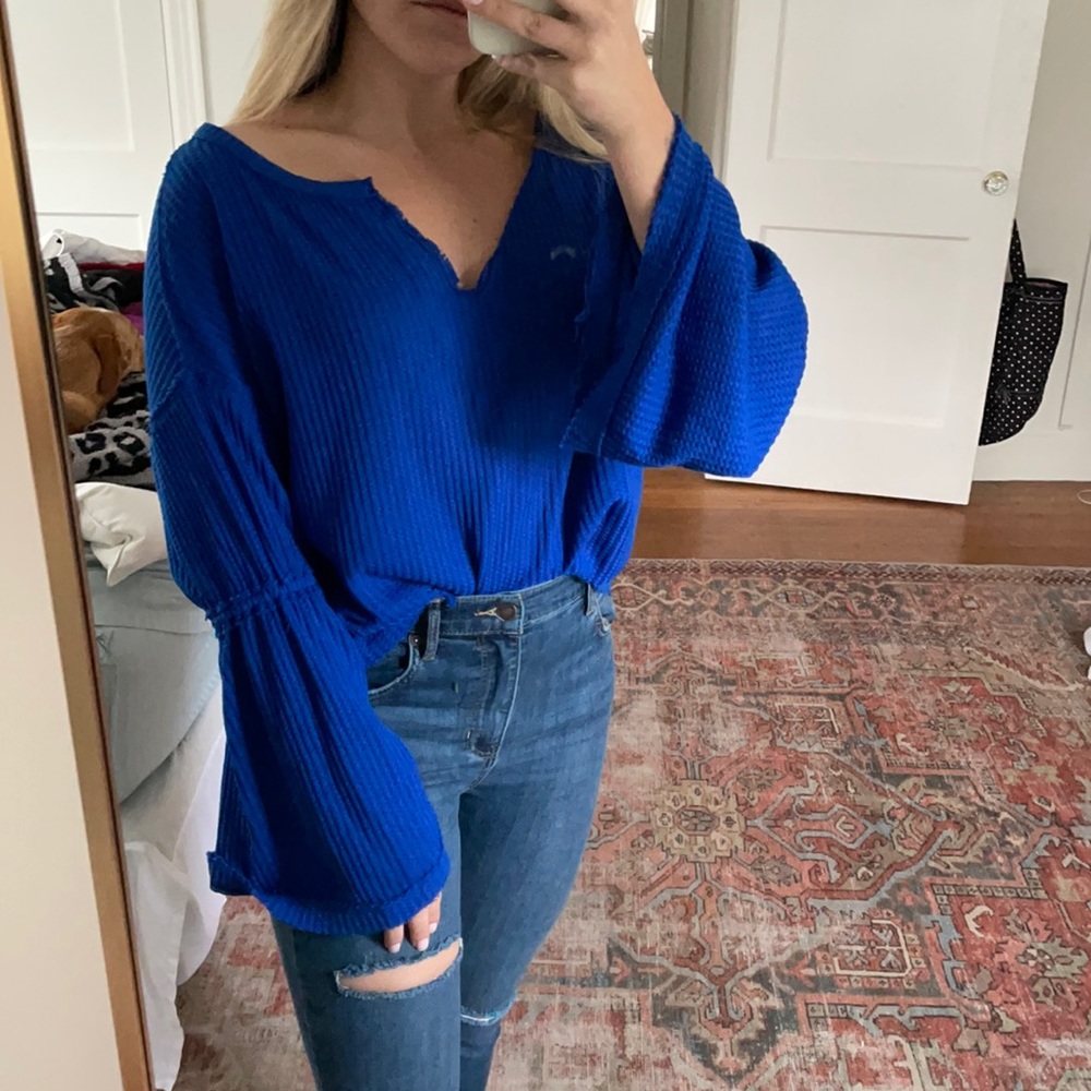 We the free flowy blue shirt